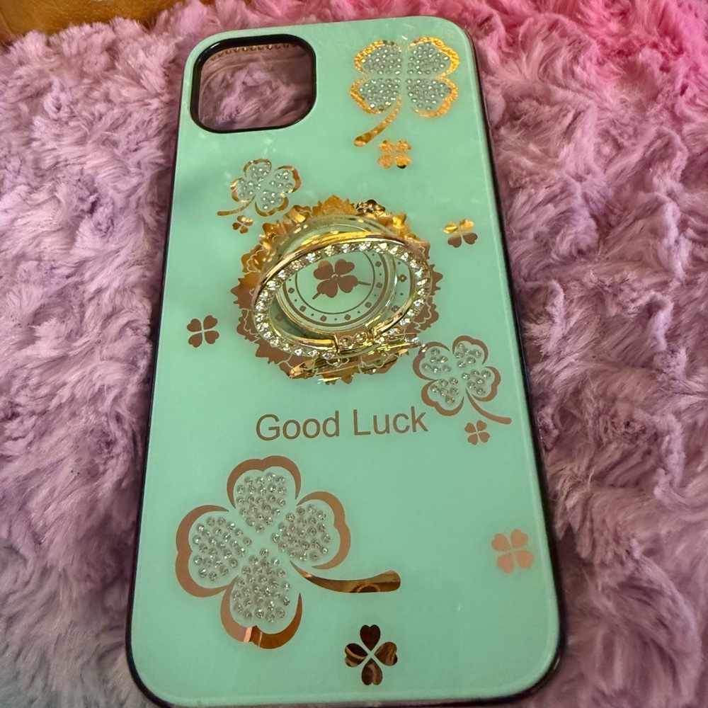 IPhone 14/15 Plus Good Luck Clover Phone Case - Gold and Green